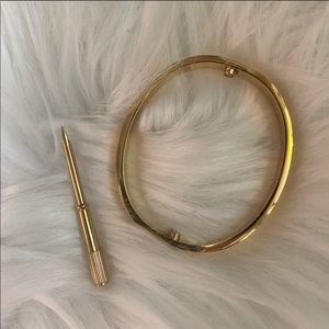 NEW Beautiful Gold Tone Bracelet ✨